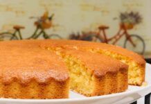 Con le carote e gli ingredienti della mia dieta faccio tutti i giorni questa torta 130 kcal, me la rubano sempre!