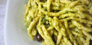 Avevo troppa rucola e non sapevo come smaltirla ho aggiunto delle mandorle e ho fatto un pesto irresistibile, ho salvato il pranzo in 5 minuti