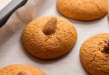 Biscottini leggerissimi, li faccio senza farine e anche zucchero, ma sono buonissimi