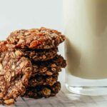 Biscotti dietetici senza farina, superano facile facile la prova di inzuppo nel latte - RicettaSprint