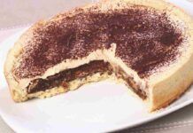 La mia versione del tiramisù ha fatto impazzire la mia famiglia, invece dei soliti savoiardi ho fatto una base soffice per crostate, è stata un successo!