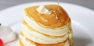 Frittelle fluffy leggerissime per la colazione, non hanno più di 50 kcal a porzione - RicettaSprint