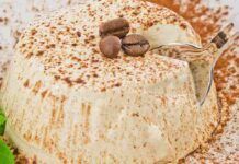Il semifreddo lo faccio senza uova al caffè mangio e non metto un grammo, così sono pronta per la prova costume