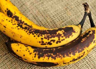 Perché si formano le macchie nere sulle banane e quali sono migliori tra le banane gialle e quelle macchiate