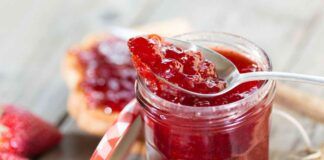 Io la marmellata la faccio in casa e non ci metto lo zucchero, la mangio anche quando sono a dieta