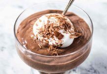 Accontenti tutti con questa mousse: la mangiano di gusto i golosoni, quelli vegani e le mie amiche a dieta, non la cambio più