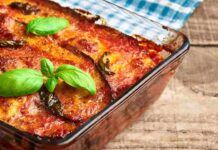 Parmigiana di melanzane a modo mio la versione light per accontentare tutti, gusto e leggerezza in una sola portata Parmigiana di melanzane a modo mio la versione light per accontentare tutti, gusto e leggerezza in una sola portata