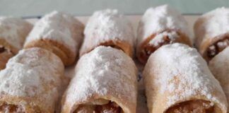 Pasta frolla light per preparare questi cannoli alle mele, un esplosione di bontà e leggerezza solo 80 Kcal, non ne avanza uno