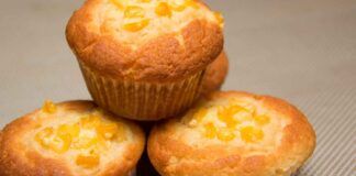 Per far fuori i canditi prepara questi muffin senza uova e burro li ho serviti a colazione solo 90 Kcal