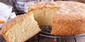 Una fetta di questa torta ha meno di 40 kcal, la ricetta per una colazione perfetta - Ricetta