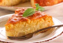 Senza uova e zucchero ho preparato la torta con due fette di ananas buonissima e leggera solo 150 kcal, la mangerai senza sensi di colpa