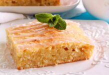 Ti servono solo 5 minuti per una torta speciale come questa i protagonisti sono limone e cocco il mix perfetto, mai una fetta avanza Ti servono solo 5 minuti per una torta speciale come questa limone e cocco è il mix perfetto, mai una fetta avanza