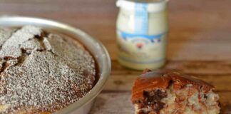 La torta del mese: cioccolato formaggio e yogurt, da quando l'ho scoperta i miei figli me la chiedono tutti i giorni