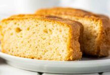 Questa non è una semplice torta, ma è senza farina, latte, burro e uova, con meno di 70 kcal Questa non è una semplice torta, ma è senza farina, latte, burro e uova, con meno di 70 kcal - RicettaSprint
