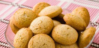 Io con i ceci ho fatto dei biscotti mandorlati, pieni di proteine senza mangiare carne, quando si dice prodotti genuini!