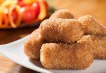 Si sono stufati tutti delle solite ricette, gli ho preparato delle crocchette di melanzane favolose: queste però o le friggi o non le puoi proprio fare crocchette melanzane favolose