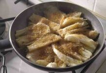 Da quando ho fatto i finocchi in padella gratinati al rosmarino non ho più smesso di farli, non fanno altro che chiedermeli solo 160 kcal Da quando ho fatto i finocchi in padella gratinati al rosmarino non ho più smesso di farli, non fanno altro che chiedermeli solo 160 kcal