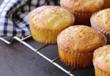 Tortine light con tre ingredienti, una ricetta pratica che diventa una colazione da campioni