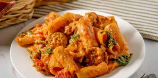 I rigatoni al baffo li conosci io li modifico con queste polpettine, zero spesa solo successi a tavola