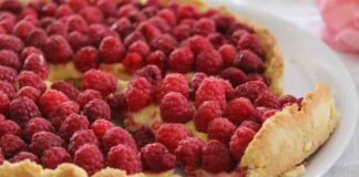 Non ho fatto una crostata, ma un'opera d'arte con il cioccolato bianco: é finita subito, beccati la ricetta!