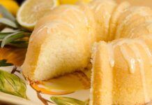 Tortina al limone senza zucchero e burro, solo 200 kcal ne mangerai all'inifinito
