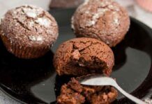 Senza uova e zucchero ma con un frullatore e una friggitrice ad aria sforni tortine per tutti da 50 kcal