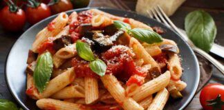 6 Primi piatti da preparare con le melanzane in 15 minuti