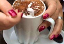 Il tiramisù più leggero al mondo, io lo mangio tutte le sere e non ingrasso, zero mascarpone, zero panna, solo acqua e caffè Il tiramisù più leggero al mondo, io lo mangio tutte le sere e non ingrasso, zero mascarpone, zero panna, solo acqua e caffè