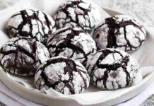 Non rinuncio più ai biscotti al cioccolato da quando preparo questi che hanno solo 50 kcal li mangio senza freni