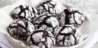 Non rinuncio più ai biscotti al cioccolato da quando preparo questi che hanno solo 50 kcal li mangio senza freni