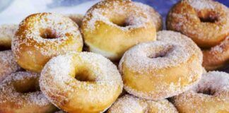 Oggi a colazione ciambelline fritte per tutti, sono più buone di quelle che fanno al bar - RicettaSprint