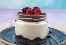 Con questo dessert sono riuscita a svuotare frigo e dispensa, ho servito un dopocena da urlo, solo 100 Kcal