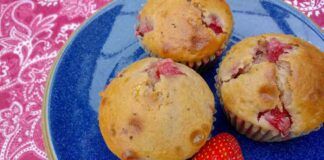 Cosa hanno di speciale questi muffin alle fragole Semplice sono super light solo 90 kcal, mangiali all'infinito e non metterai un grammo