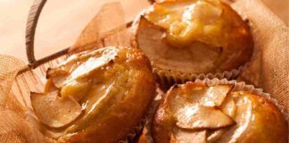 Merenda da 180 kcal preparo i muffin alle mele genuini proprio come quelli delle nonne