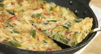 La frittata di zucchine la faccio in padella è talmente soffice e leggera che tutti pensano che la cuocio in forno.