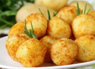 Le palline di patate le faccio in 5 minuti e senza cuocere le patate, l'apericena dell'ultimo minuto che accontenta sempre tutti