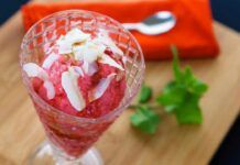 Mi sono bastate poche fragole e dello zucchero per preparare il sorbetto, solo così riesco a conquistare i palati di tutti dopo cena
