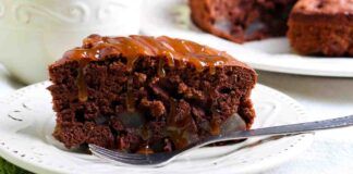 Nella mia torta al cioccolato va sempre questo ingrediente da un tocco in più, la fanno fuori in un giorno, non riesco mai a fare il bis!