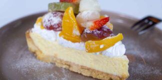 Ospiti improvvisi Risolvi con la crostata alla frutta, non serve la pasta frolla, ti bastano pochi ingredienti