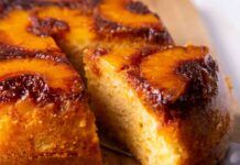 Appena 180 kcal per una fetta di questa torta, la mia preferita rovesciata e all’ananas, me la vogliono finire sempre Appena 180 kcal per una fetta di questa torta, la mia preferita rovesciata e all'ananas, me la vogliono finire sempre