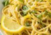 Spaghetti della zitella ma senza tonno, la variante da mangiare tutti i giorni in estate - RicettaSprint