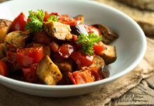 Stasera caponata light per cena, così non sgarro la dieta e mi abbuffo come non mai
