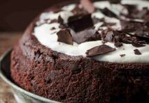 Cioccolato e philadelphia la combo perfetta per questa torta, mangiala senza rimorsi solo 180 Kcal