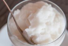 Granita siciliana alle mandorle fatta in casa ma senza gelatiera, la ricetta imperdibile - RicettaSprint