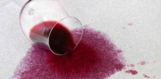 Terribili e malefiche macchie di vino rosso, come rimuoverle evitando gli aloni? - RicettaSprint