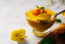 Mousse alle pesche 3 ingredienti fresca e super golosa pronta in 5 minuti