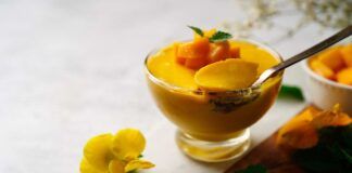 Mousse alle pesche 3 ingredienti fresca e super golosa pronta in 5 minuti