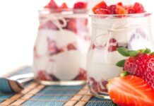 Meglio della classica cheescake, questo dolce alle fragole è la merenda perfetta!