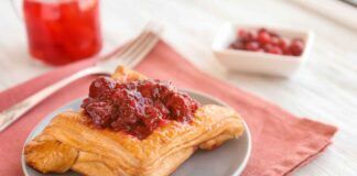Saccottini di sfoglia alla marmellata, non uso farina uova e zucchero, da quando li faccio in casa non li compro più al bar - RicettaSprint
