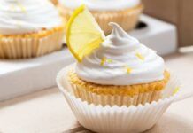 Trasformo dei semplici muffi al limone in un dessert sublime, godurioso che spacca neanche il tempo di mettere a tavola che spariscono Ricettasprint